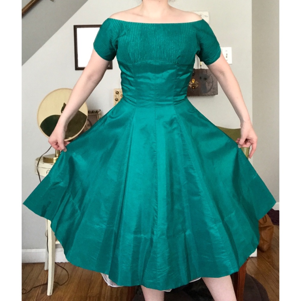 Vintage 1950’s Taffeta Dress